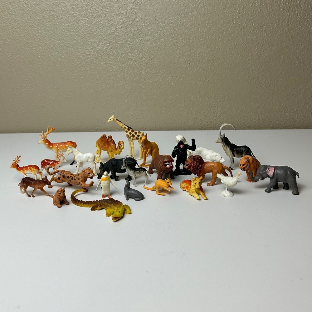 Plastic Animal Mixed Figurines Lot Vintage Made in Hong Kong Safari Zoo 25pc